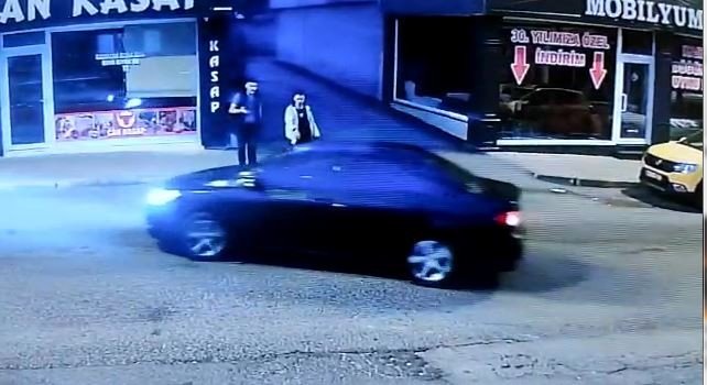 Tekirdağ’da Dehşet Anları Kamerada: Acımasızca Defalarca Bıçakladı, Başına Tekmeyle Vurdu