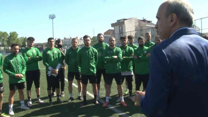 Trabzonlu Belediye Başkanından Futbol Takımına "61 Bin Tl" Prim Vaadi