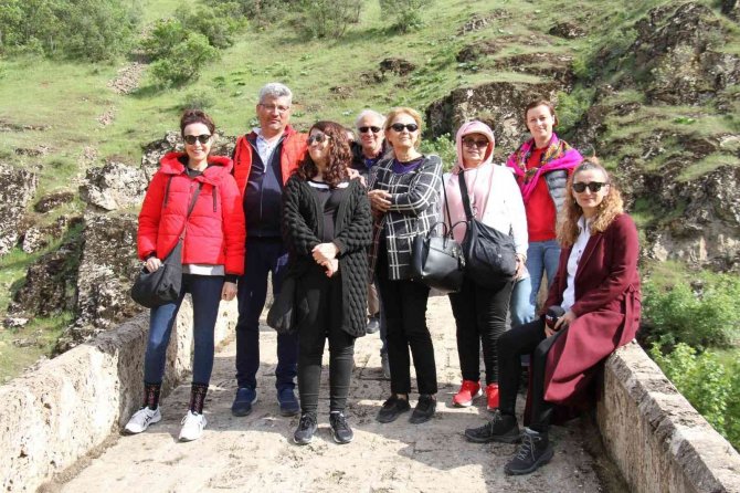 Terörden Temizlenen Şemdinli’ye Ziyaretçi Akını