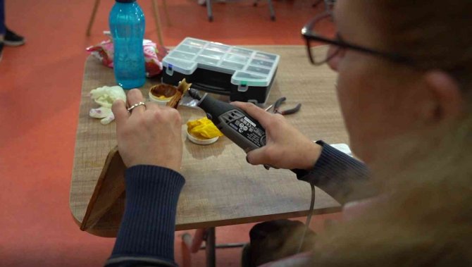 Yıldırım’da Deri Sanatının İnceliklerini Öğrendiler