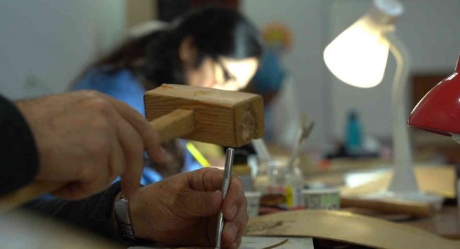 Yıldırım’da Deri Sanatının İnceliklerini Öğrendiler