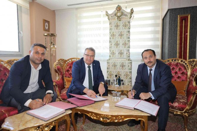 Akgedik Mahallesi’nde Aile Sağlığı Merkezi İçin İmzalar Atıldı