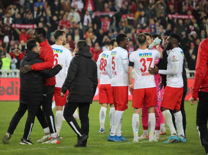 Yiğidolar’ın Final Sevinci