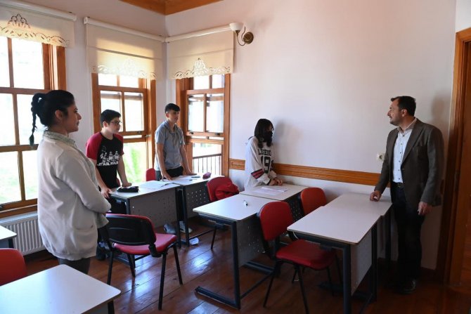 Süleymanpaşa Belediyesi’nden Bilgi Evi İle Eğitime Destek