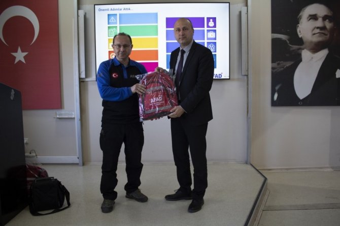 Zbeü’de Deprem Konferansı Ve Tatbikatı Gerçekleştirildi