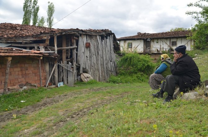 30 Yıldır Heyelan Korkusuyla Yaşıyorlar