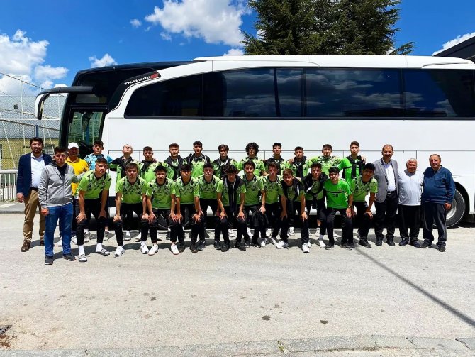 Kocasinan Şimşekspor, U18 Türkiye Şampiyonası İçinnevşehir’e Gitti