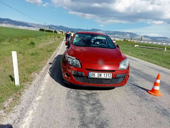 Sandıklı’da Otomobil Motosikletle Çarpıştı: 1 Ölü