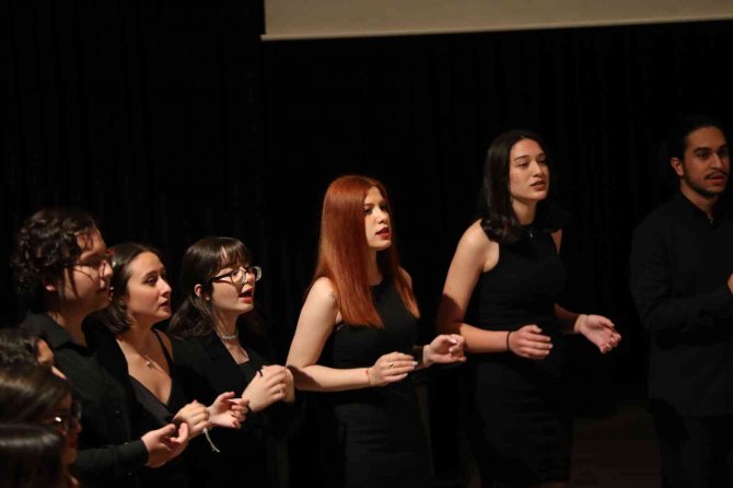 Antalya’da ‘Dünya Müzikleri Konseri’