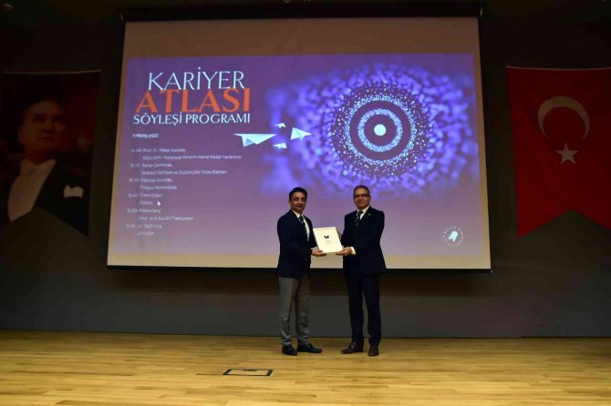 Kariyer Günlerinde Sektör Temsilcileri Ve Öğrenciler Bir Araya Geldi