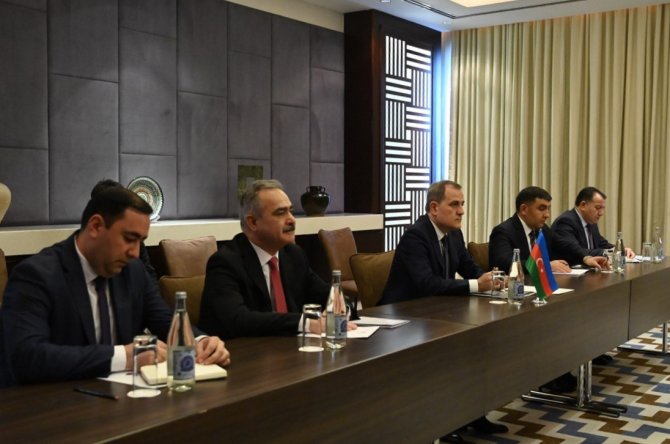 Azerbaycan Dışişleri Bakanı Bayramov, Mevkidaşı Lavrov İle Görüştü