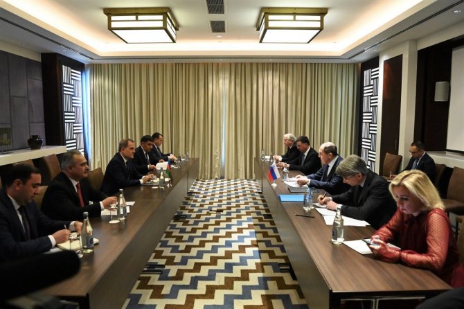 Azerbaycan Dışişleri Bakanı Bayramov, Mevkidaşı Lavrov İle Görüştü