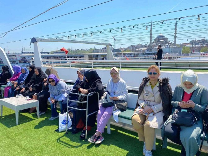 Şehit Aileleri İ̇stanbul’un Tarihine Yolculuk Yaptı