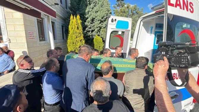 Patlamada Ölen İşçi Memleketi Eskişehir’de Toprağa Verildi