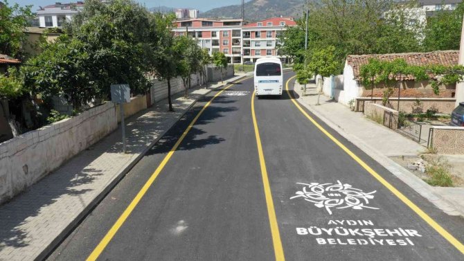 Büyükşehir Belediyesi Yolları Yeniliyor