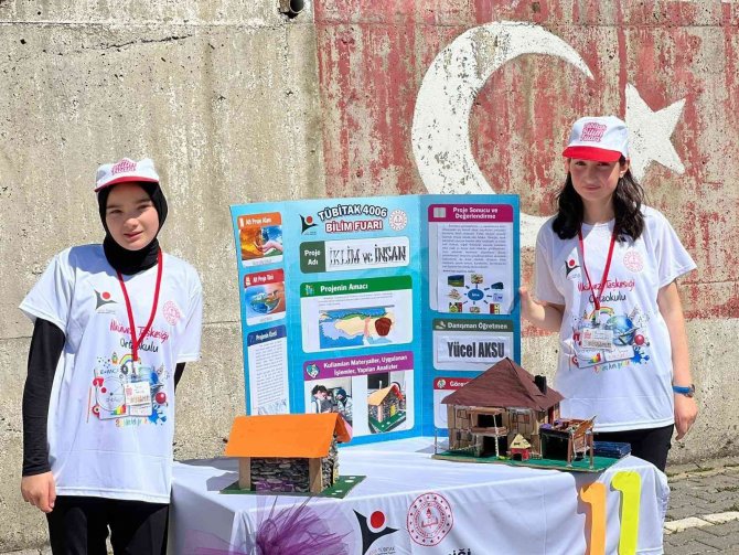 Öğrenciler Tubi̇tak 4006 İle Geleceğe Yürüyorlar