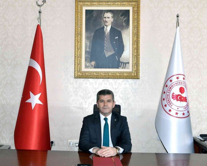 Uşak’ın Yeni Valisi Turan Ergün Oldu