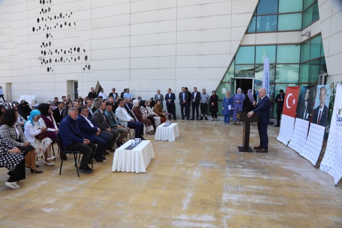 Darıca’da Kursiyerlerin El Emeği Ürünleri Sergileniyor