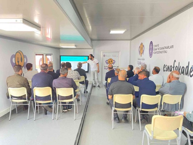 Diyarbakır’da Restoran Ve Kafeler Dijitalleşiyor