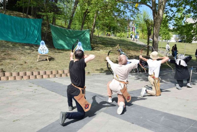 Düfest22 Dolu Dolu Geçiyor
