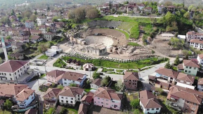 Kazdıkça Heyecanlandıran Konuralp, Efes’e Rakip