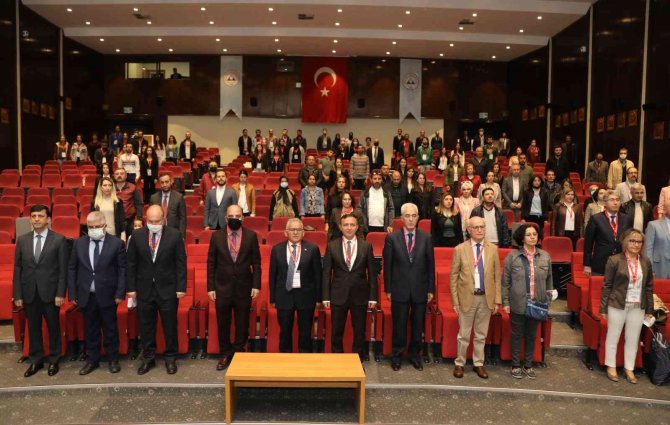 Erü’de 8. Erciyes Pediatri Akademisi Gerçekleştirildi