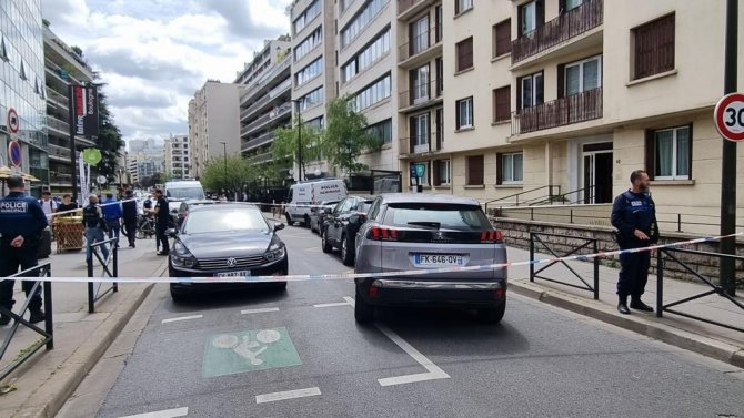 Türkiye’nin Paris Başkonsolosluğu’na Bombalı Saldırı