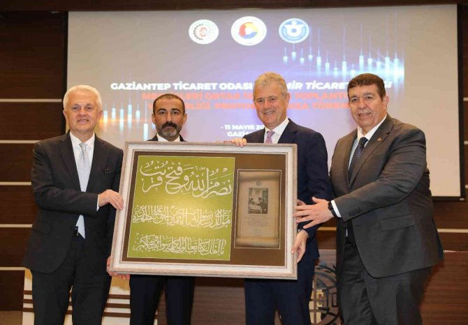 Gaziantep Ve İ̇zmir Ticaret Odalarından Güç Birliği İmzası