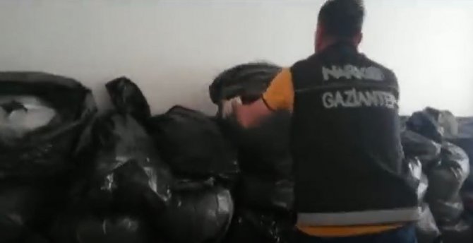 Gaziantep’te 200 Kilo Esrar Ele Geçirildi