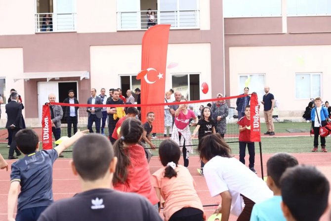 Denizli’de Çocuklara Küçük Yaşta Spor Alışkanlığı Kazandırılıyor