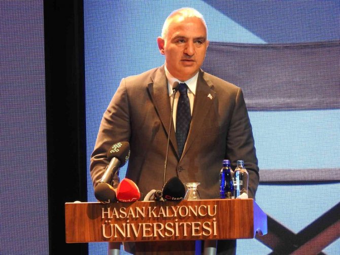 Kültür Ve Turizm Bakanı Ersoy: “Yerli Film Üretim Sayımız 17 Kat Arttı, 2 Milyon Olan Seyirci Sayısı 33 Milyon Seviyesine Yükseldi"