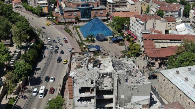 Göçük Plaza