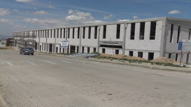 Başkan Sadıkoğlu: “Bölgemizdeki İlk Model Fabrikayı Kuruyoruz”