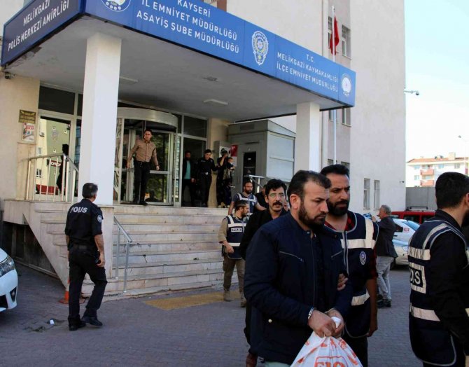 Kayseri’de Çeşitli Suçlardan Hapis Cezası İle Aranan 8 Kişi Yakalandı
