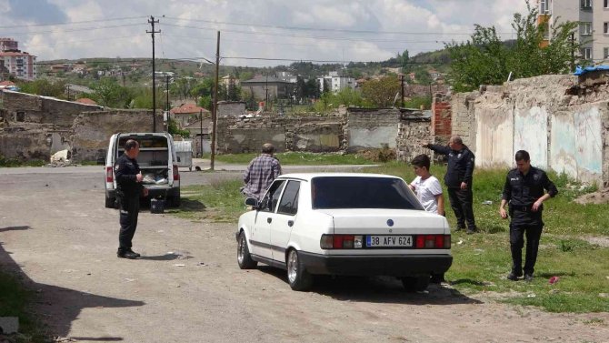 Kayseri’de Silahlı Dehşet: Tartıştığı Annesini Ve Rastgele Ateş Açıp Komşusunu Vurdu