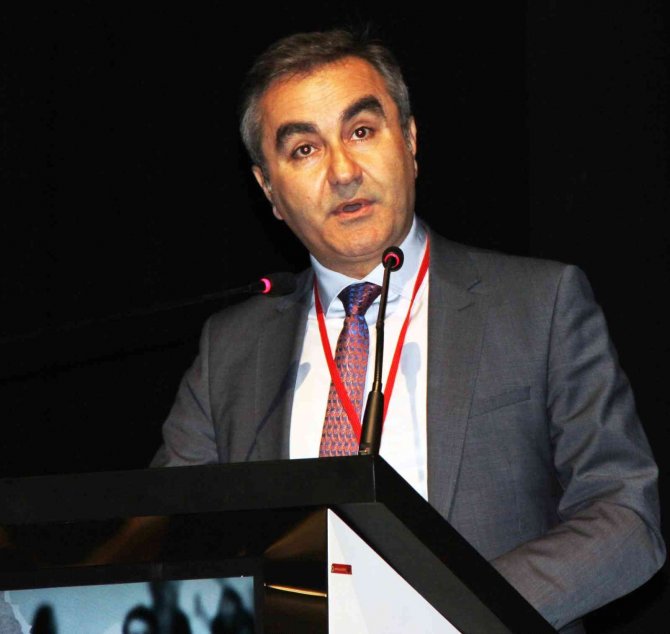 15 Üniversitenin Katıldığı Disiplinler Arası Öğrenci Kongresi Başladı