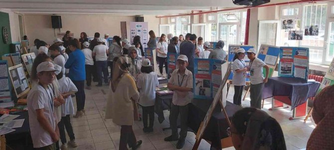 Kütahya Ticaret Borsası Bölcek Ortaokulu’nda "Bilim Fuarı"