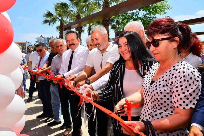 İ̇brahim Sözen Gençlik Merkezi’nden Yılsonu Sergisi