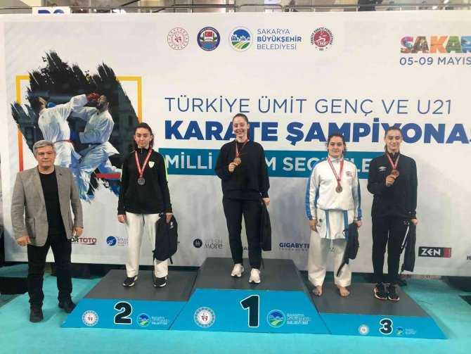 Karatecilerden 2 Gümüş 1 Bronz Madalya