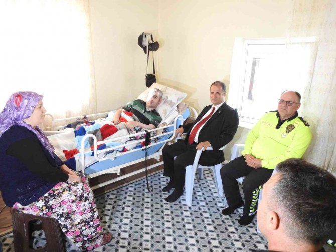 Kasksız Motosiklete Bindi Hayatı Kabusa Döndü
