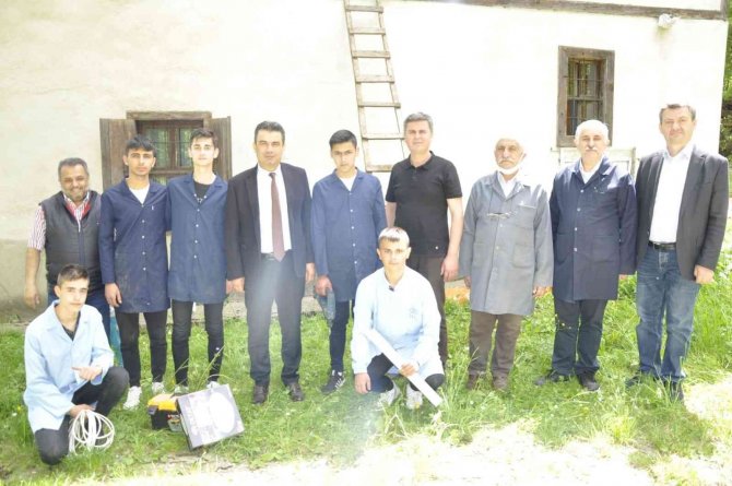 Safranbolu’da Öğrencilerden Örnek Davranış