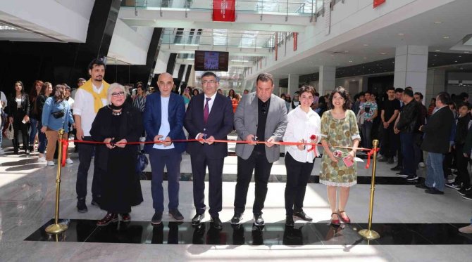 Nevü’de Kişisel Ve Karma Resim Sergisi Açıldı