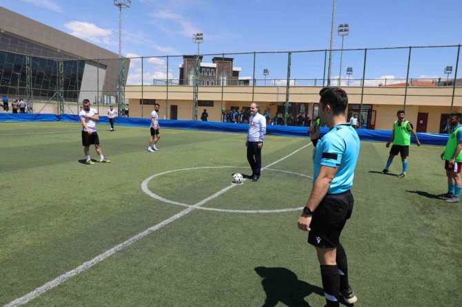 Niğde’de Spor Şenlikleri Başladı