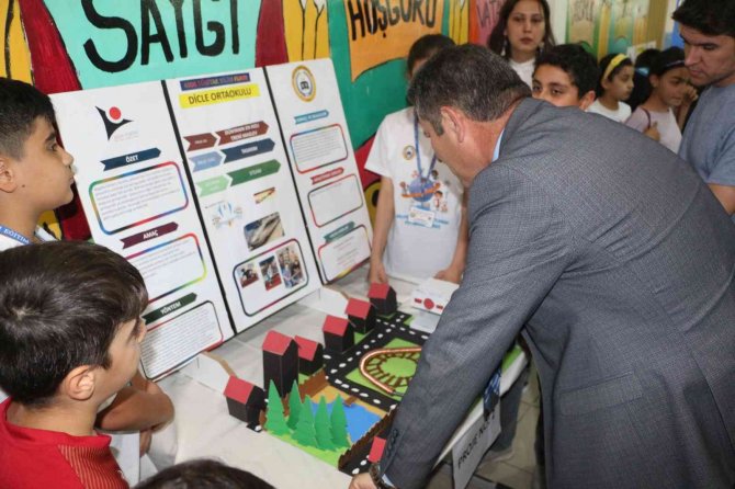 Silopi’de Öğrenciler Projelerini Sergiledi