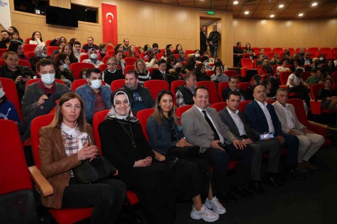 Sağlık Çalışanlarına Tiyatro Morali