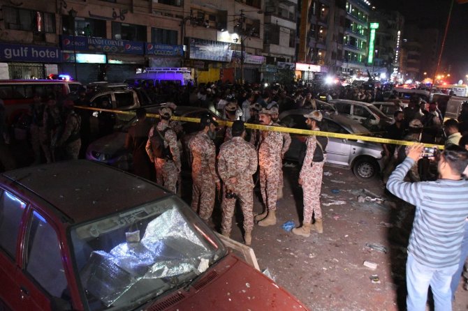 Pakistan’da Bombalı Saldırı: 1 Ölü, 13 Yaralı