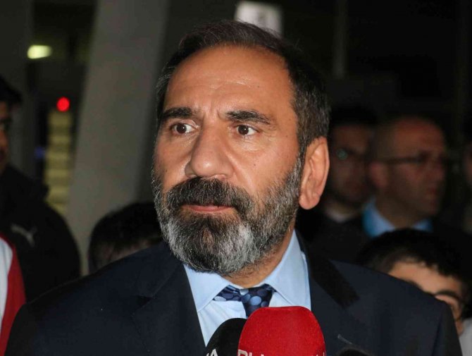 Mecnun Otyakmaz: “Final Maçına Tüm Sivaslıları Davet Ediyoruz”