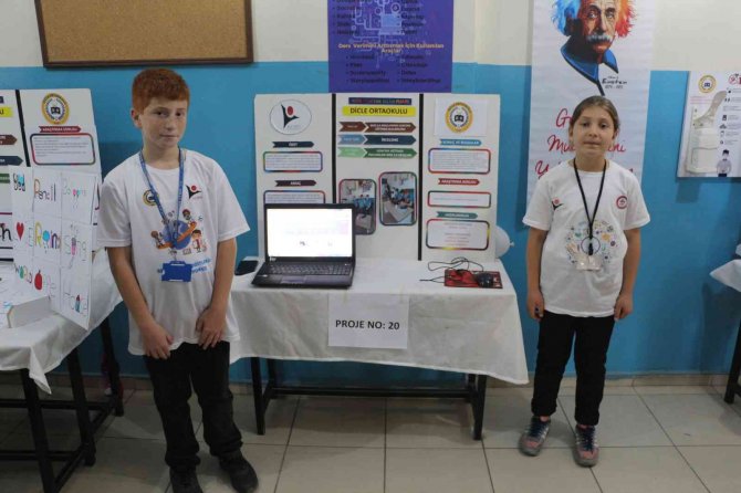 Silopi’de Öğrenciler Projelerini Sergiledi