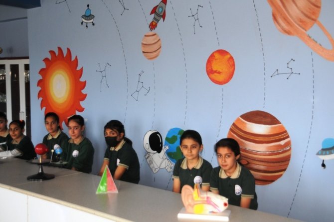 Umut Nayir, Cizre’de Bir Okula Fen Laboratuvarı Kazandırdı