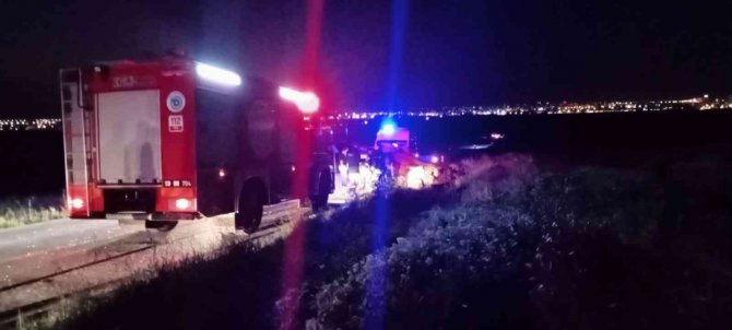 Taklalar Atan Otomobil Hurdaya Döndü: 1 Ölü